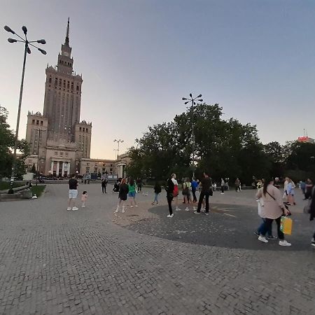Ferienwohnung Centrum Zlote Tarasy Metro Rondo Onz Balkon Warschau Exterior foto